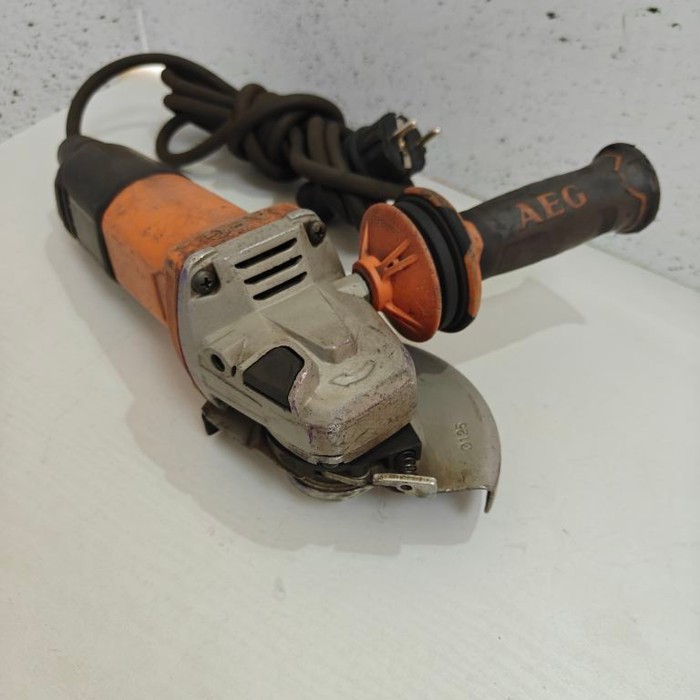 Болгарка AEG WS 13-125 XE