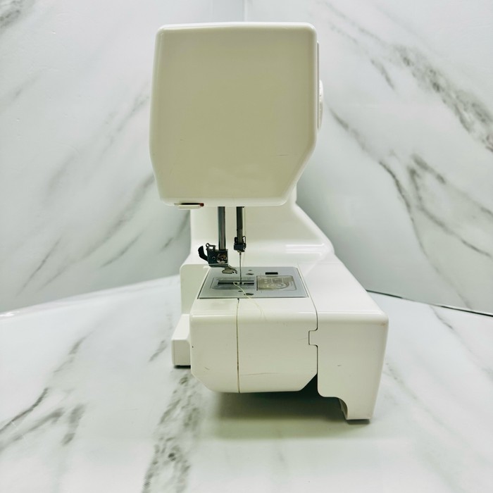 Швейная машина Janome My Style 100