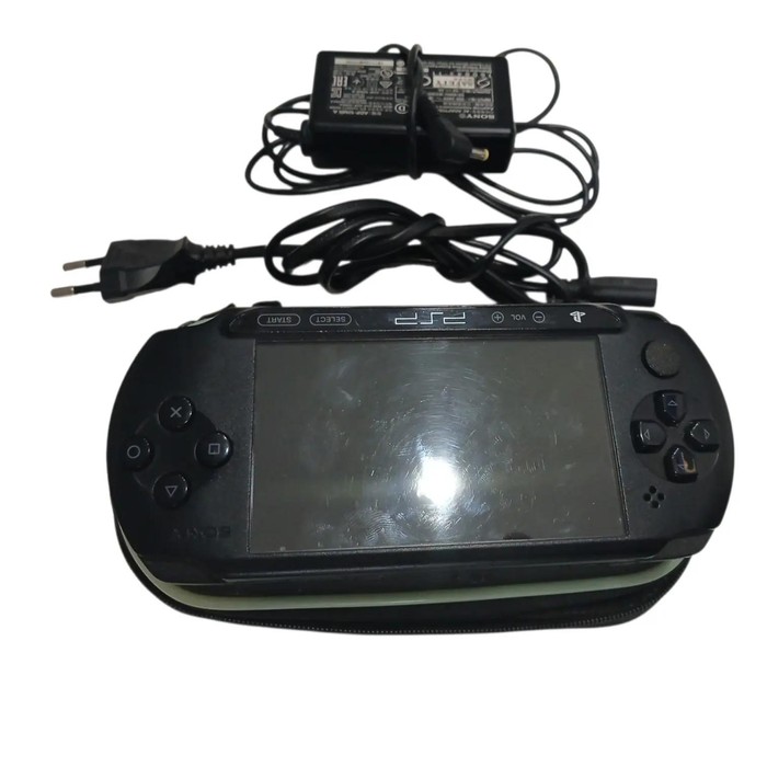 Игровая приставка Sony PSP-E1008