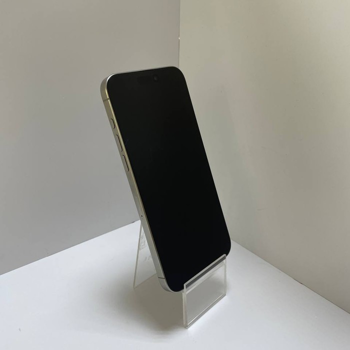 Смартфон Apple iPhone 15 Pro Max 8/256 Серебристый