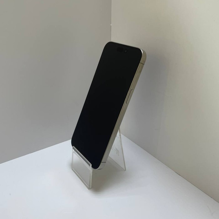 Смартфон Apple iPhone 15 Pro Max 8/256 Серебристый