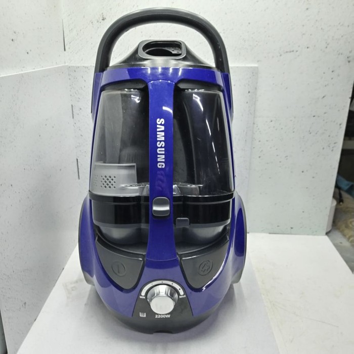 Пылесос SAMSUNG SC8836
