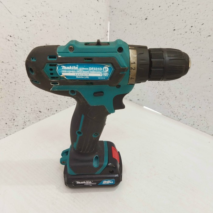 Шуруповерт Makita DF331D