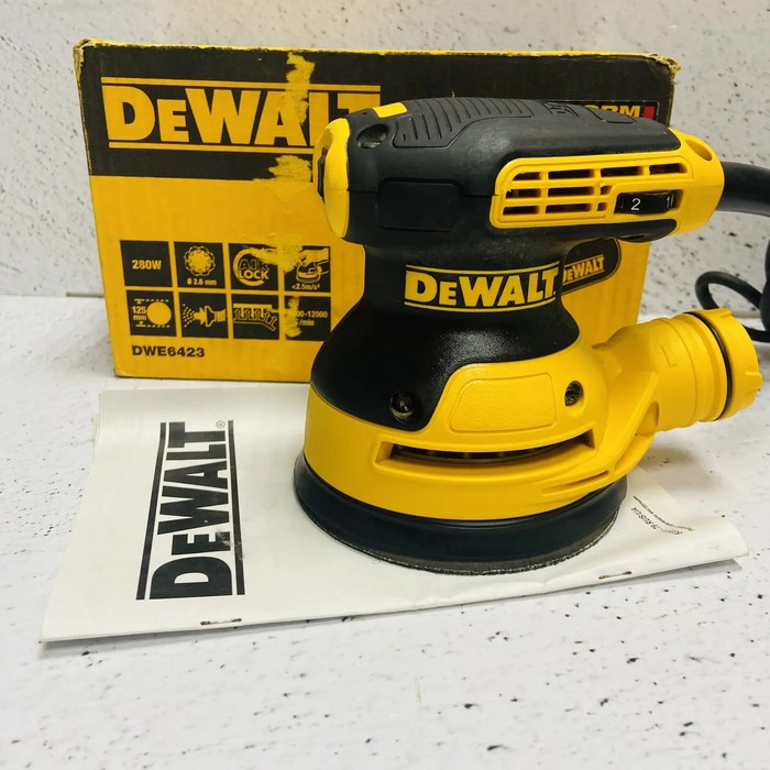Шлифмашина DeWalt DWE6423
