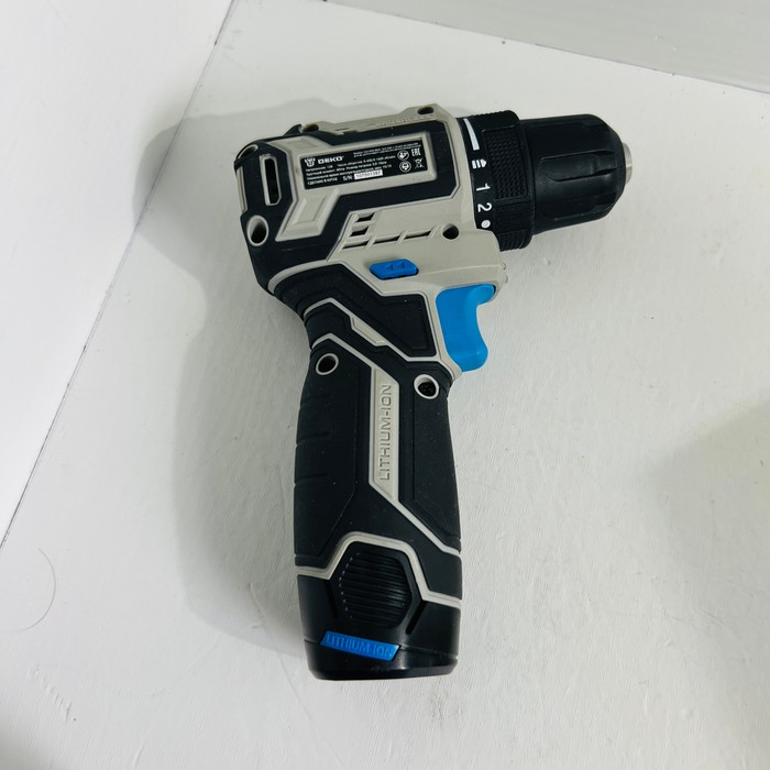 Шуруповерт Deko Sharker 12V pro