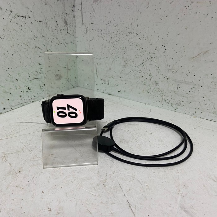 Смарт-часы Apple Watch SE (2023) 44mm