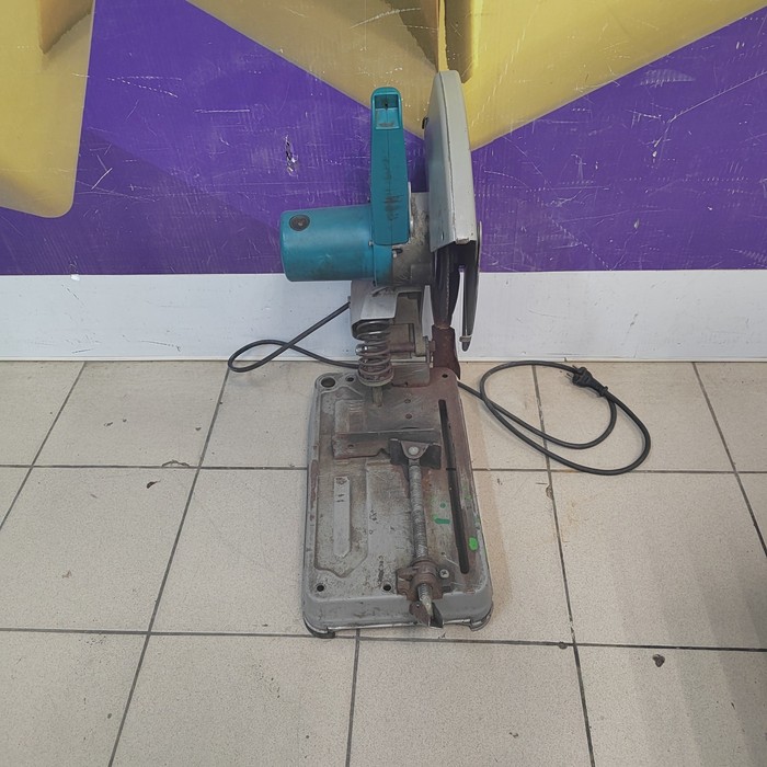 Дисковая пила Makita 2414NB