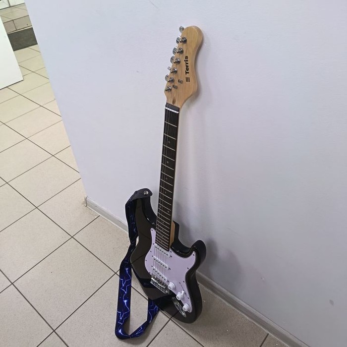 Гитара TERRIS TST-065 BK
