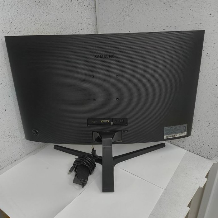 Монитор Samsung LC27F396FHIXCl