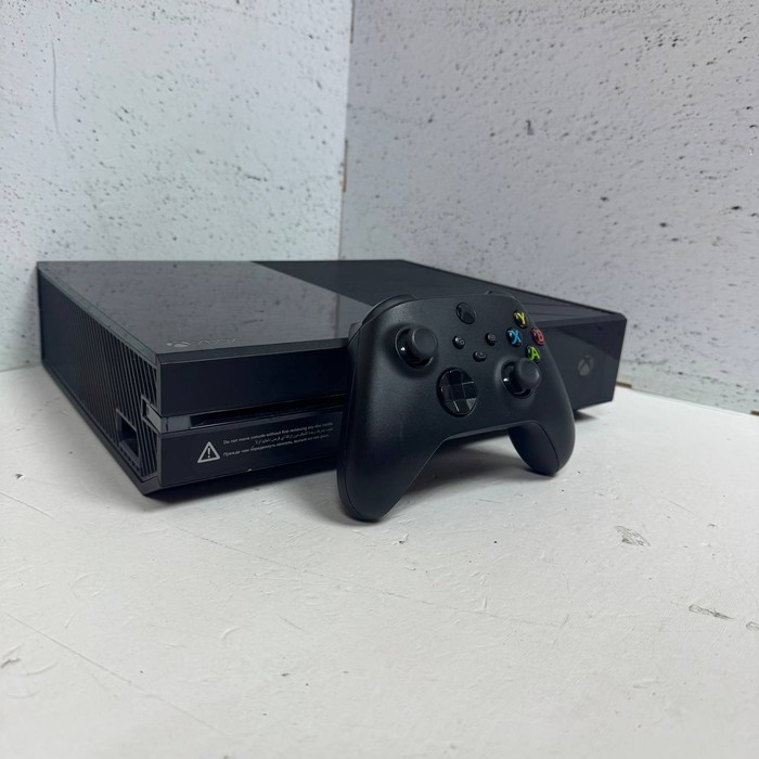 Игровая приставка Microsoft Xbox One 500 ГБ