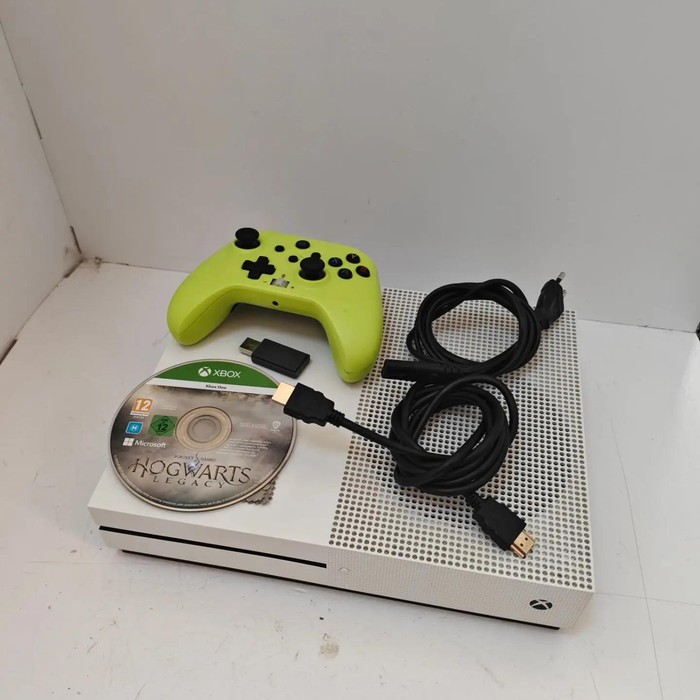 Игровая приставка Microsoft Xbox One S 1 ТБ