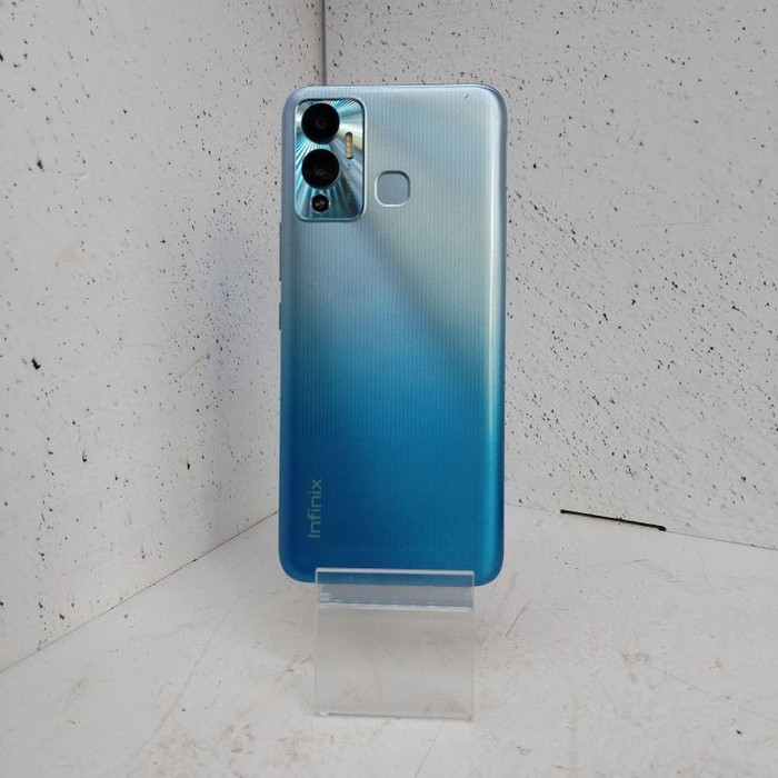 Смартфон Infinix Hot 12 Play 4/64 Синий