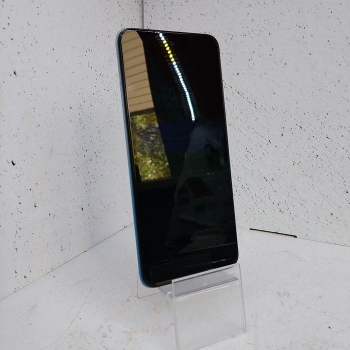 Смартфон Infinix Hot 12 Play 4/64 Синий