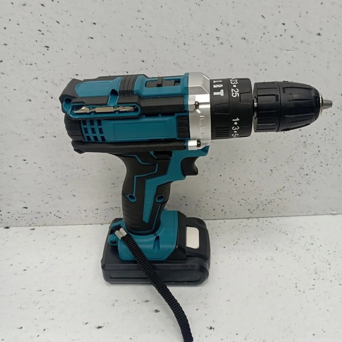 Шуруповерт Makiti 12V