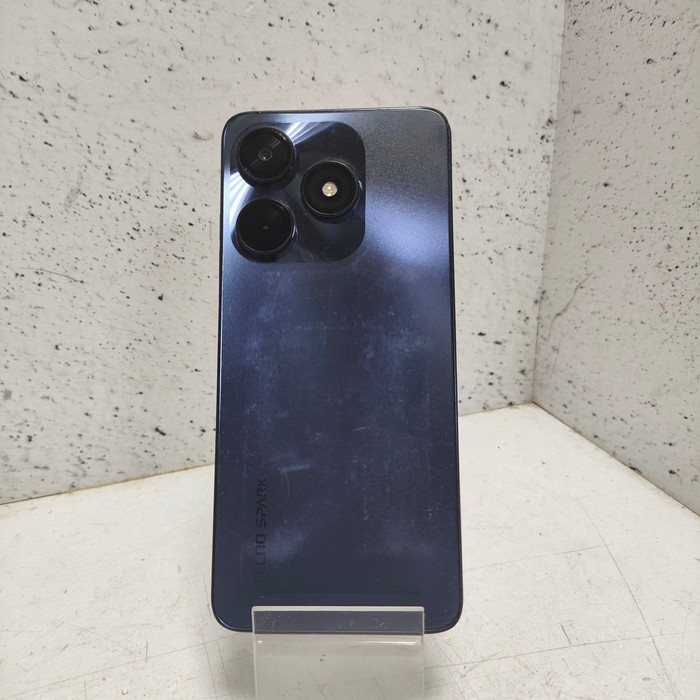 Смартфон Tecno Spark 10 pro 4/128 Черный