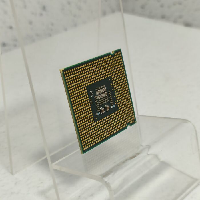 Процессор Intel E5200