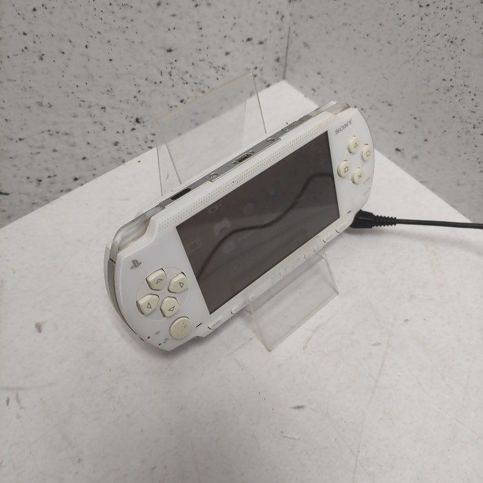 Игровая приставка Sony PSP-E1004